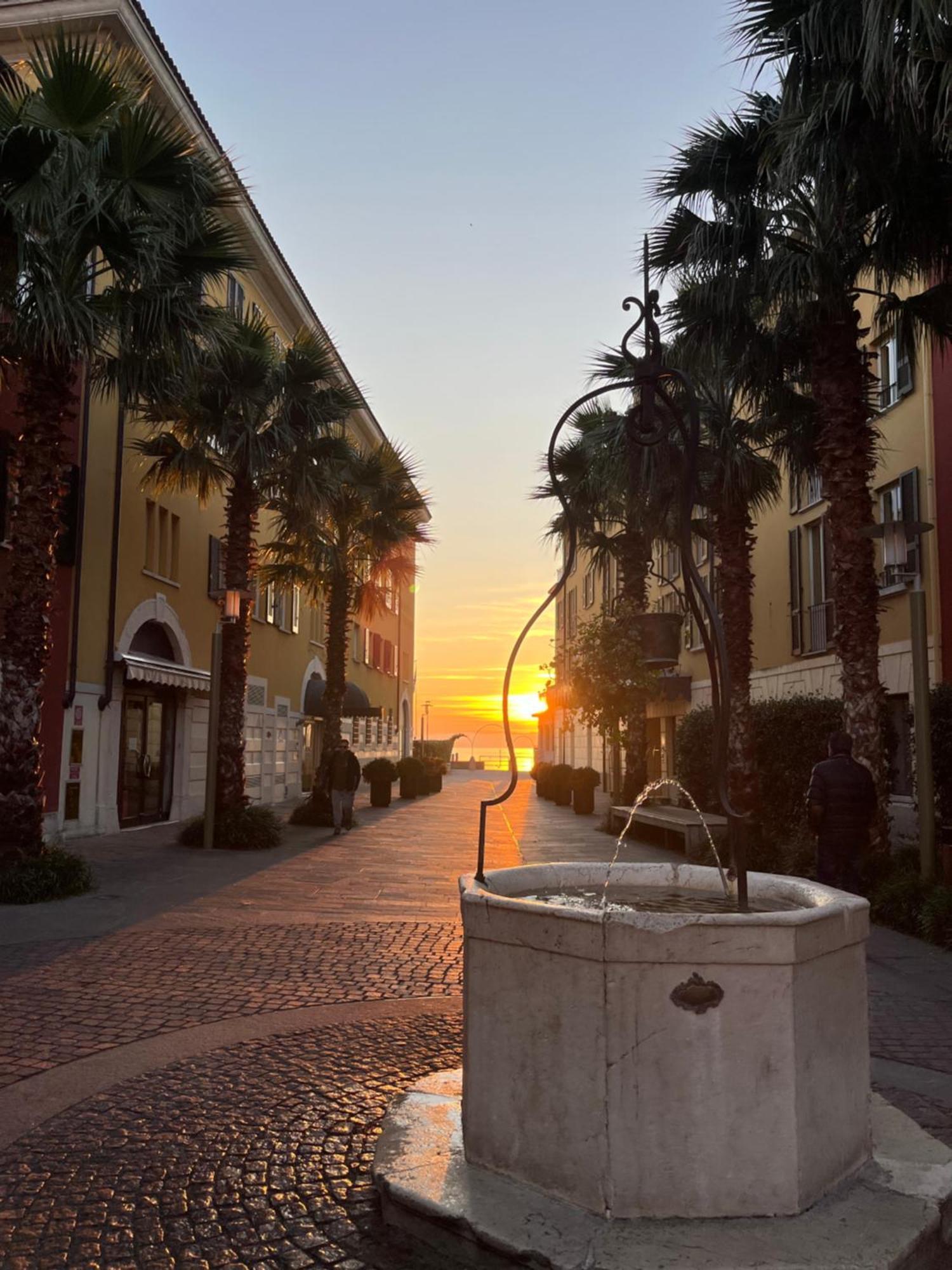 Porto Valentino 2 Sirmione Exterior foto